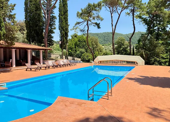 Villa Del Parco In Tuscany