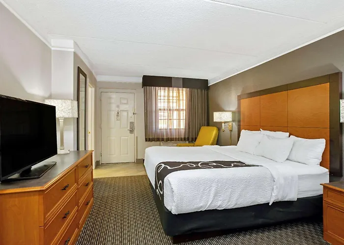 Travelodge By Wyndham Golden-Denver