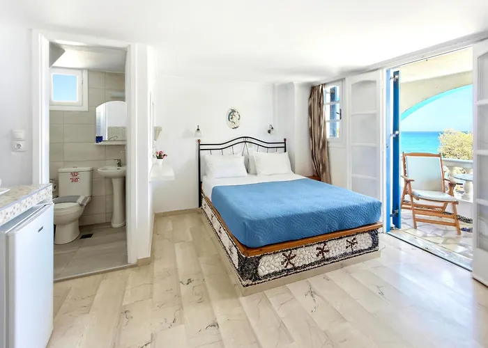 Stavros Beachfront Domes By Booking Kottas