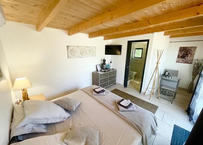 L'Escale Cote Bleue B&B And Spa