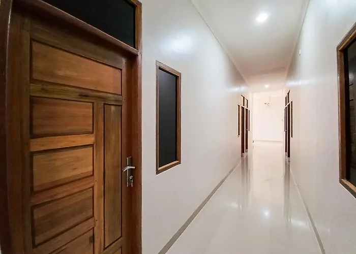 Reddoorz At The Nawasena Kandis Riau