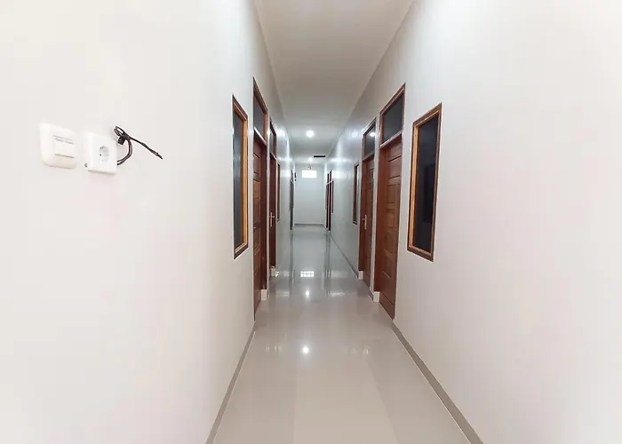 Reddoorz At The Nawasena Kandis Riau