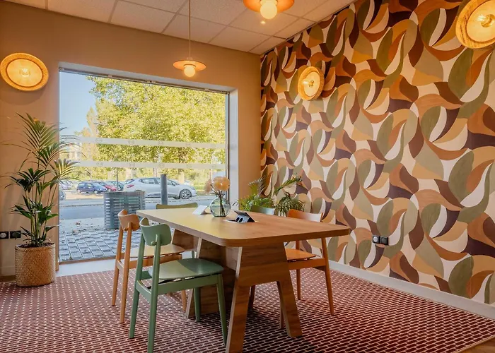 B&B HOTEL Maubeuge Gare