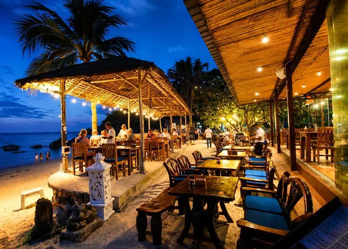 Crystal Bay Yacht Club Beach Resort