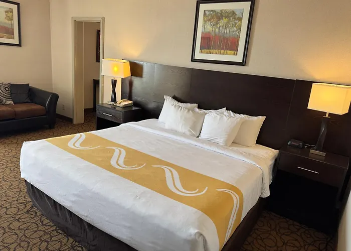 Quality Inn & Suites Escanaba North