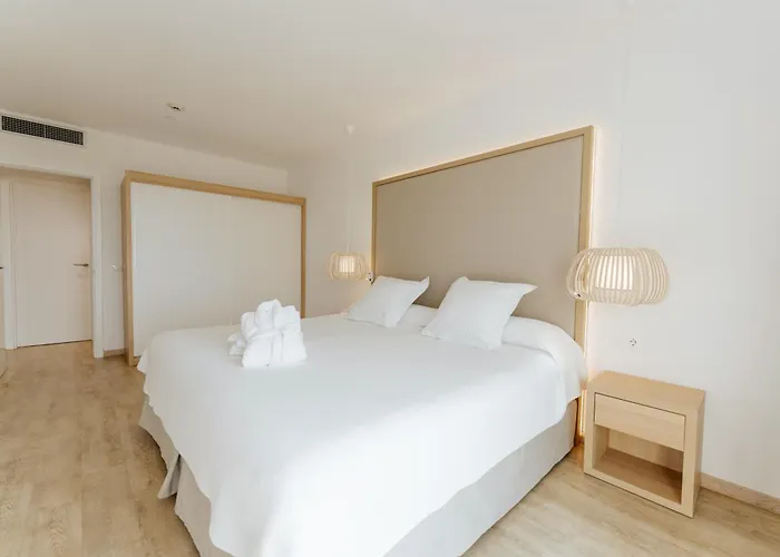 R2 Buganvilla Hotel & Spa
