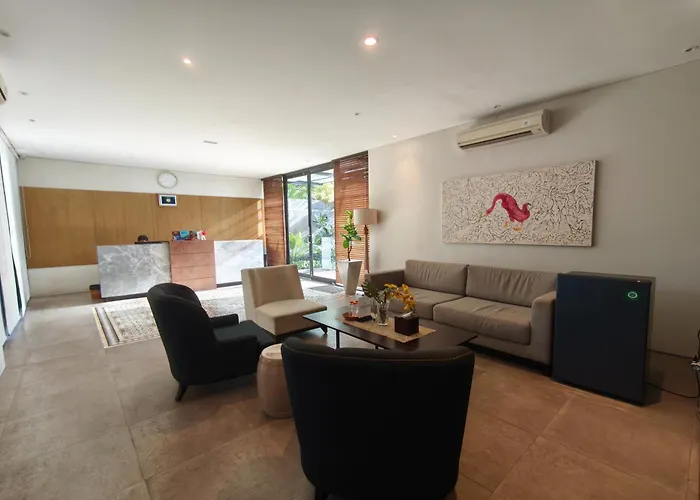 Nivasa Hotel