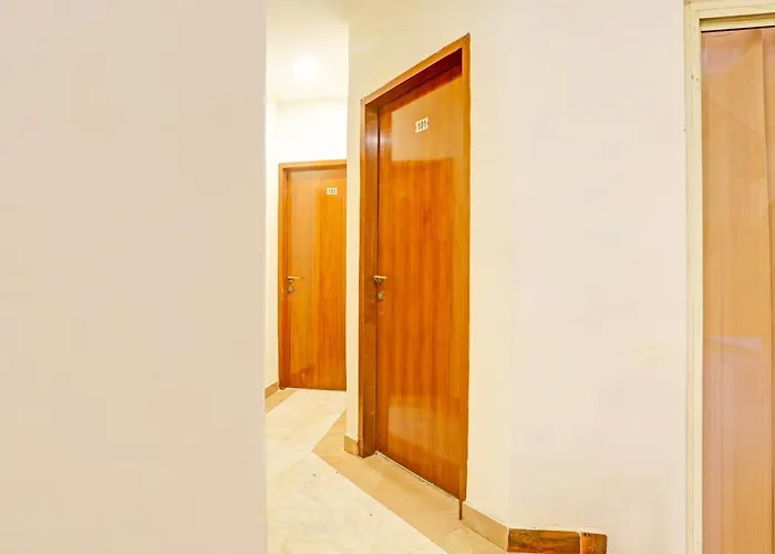 Hotel O By Oyo Sector 45 Formerly Manyavar