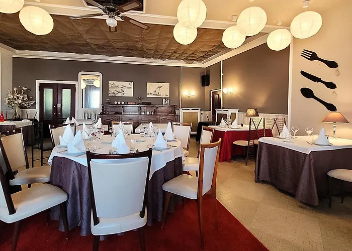 Logis Hotel Le Merle Blanc