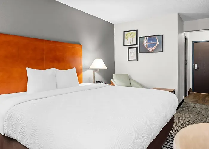 Country Inn & Suites By Radisson, Muskegon, Mi