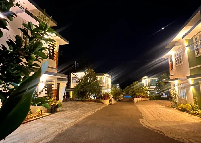 Luxe Hotel - Rooms & Villas Wayanad