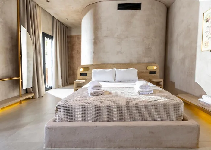 Medusa Luxury Suites