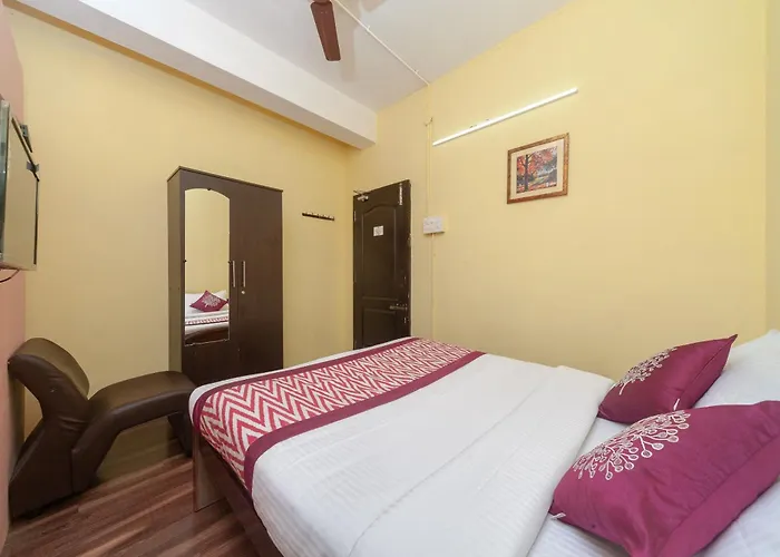 Hotel O B Square Homes