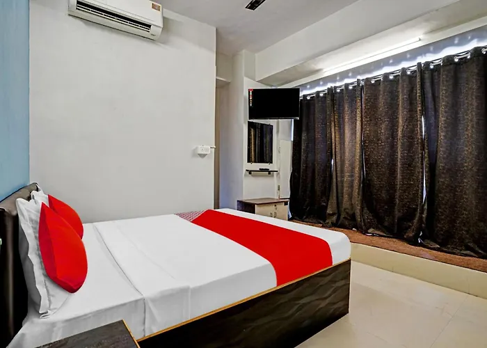 Oyo Flagship 81234 Hotel Velvet Rooms