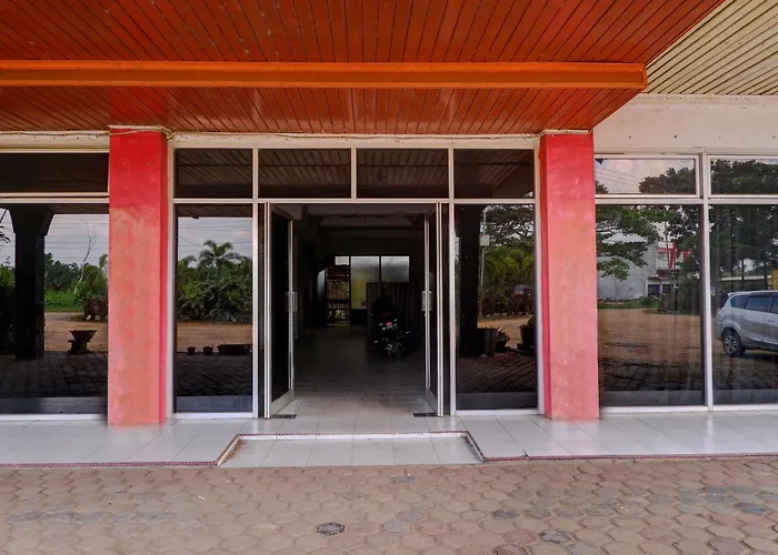 Oyo 92748 Hotel Tepian Batang Hari