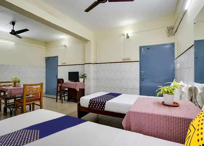 Spot On Swagath Tourist Home