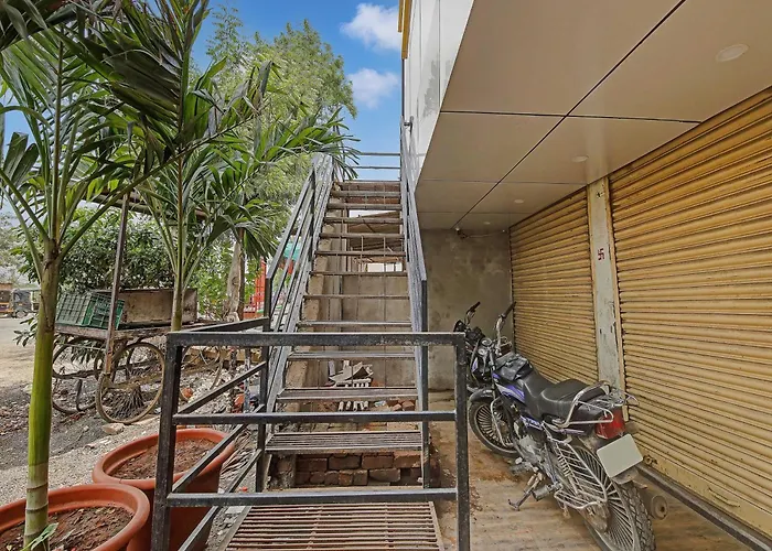 Oyo Flagship The Ashoka Boarding And Lodging