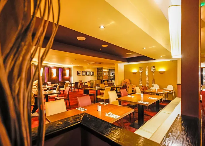 Gloucester Robinswood Hotel By Sunday