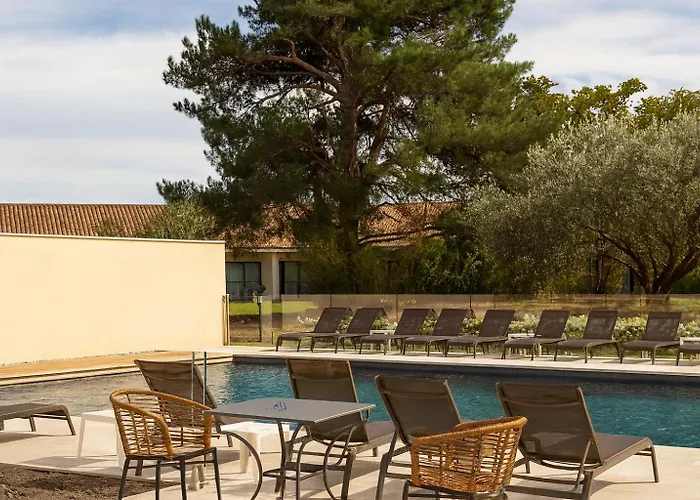 Best Western Hôtel Le Paradou Avignon Sud.