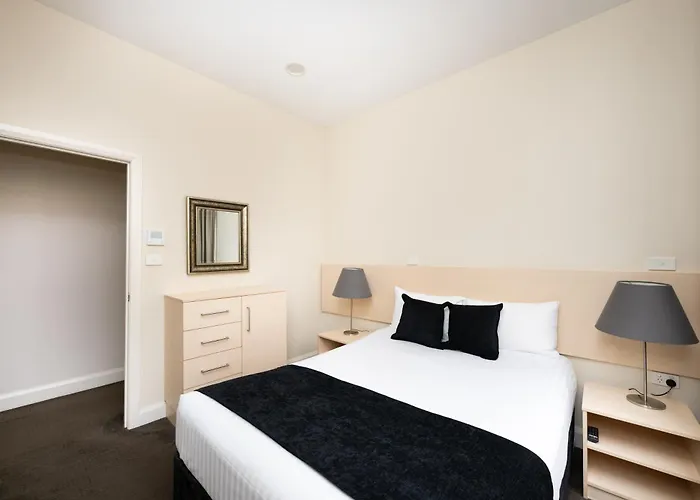 Belconnen Way Hotel & Serviced Apartments