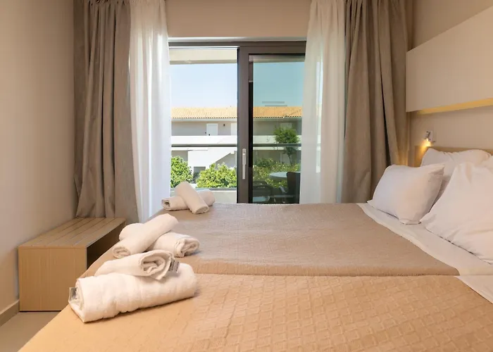 Roseland Hotel