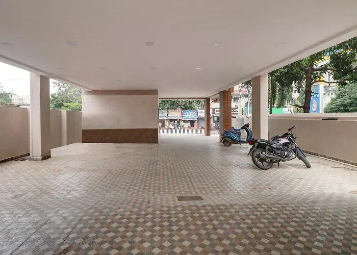 Hotel O Vallabha Residency