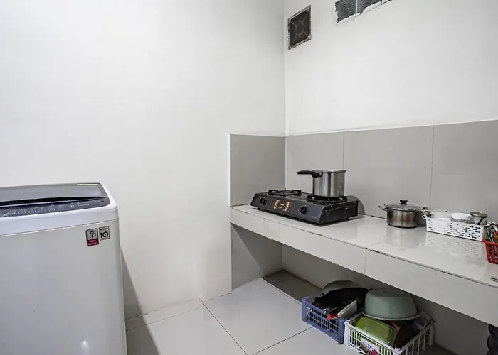 Hotel O Almahyra Guest House Syariah