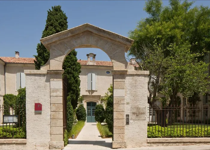 College des Doctrinaires, Hôtel, Résidence et SPA