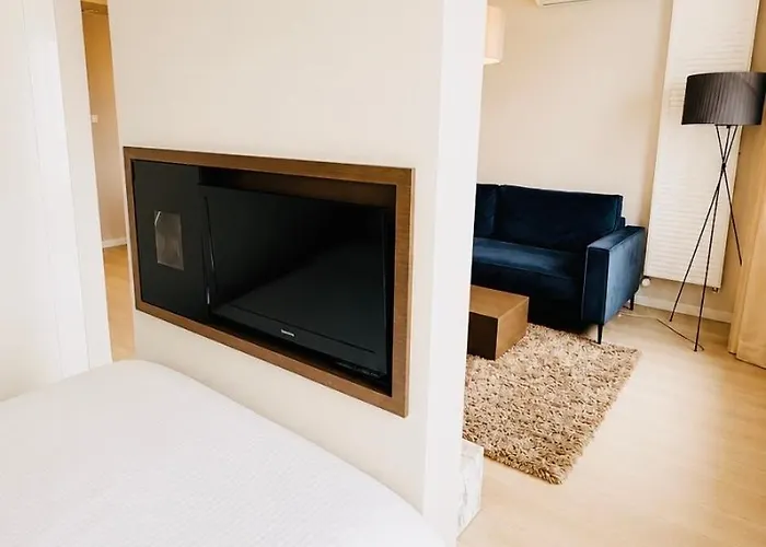 Platinum Towers Skyline View Apartment