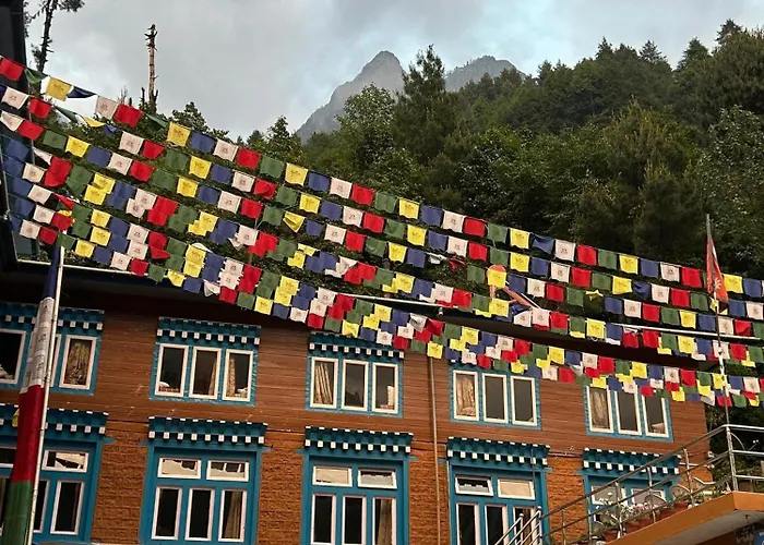 Shangri-La Guest House