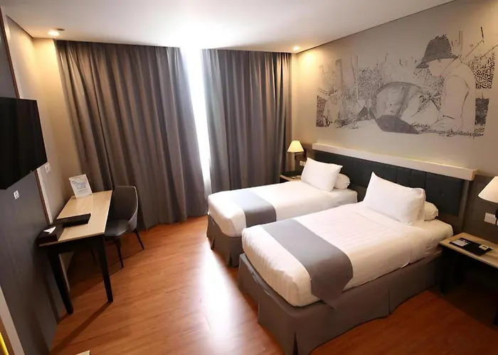 Pyramid Suites Hotel