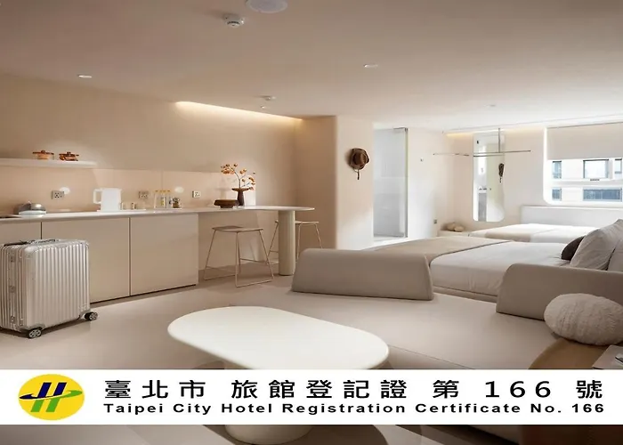 Lore Hotel 樂爾公寓 Taipei