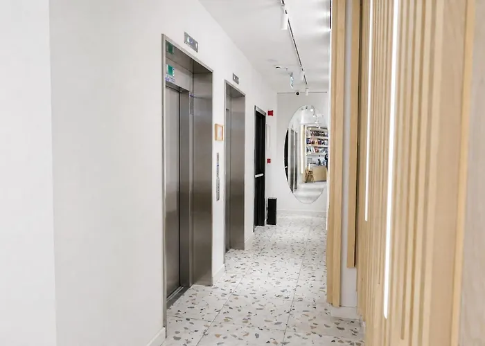 Bird Nest Suites