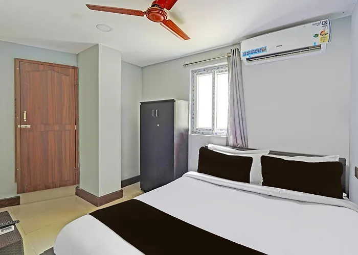 Hotel O Sholinganallur Near Anjaneya Temple