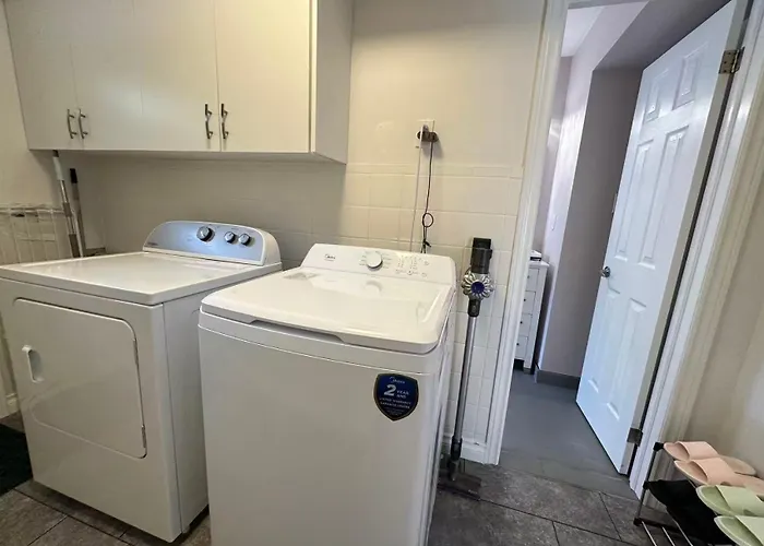Amazing Garden View Unit