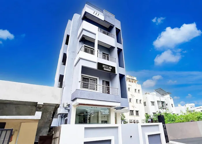 Super Hotel O Manish Nagar