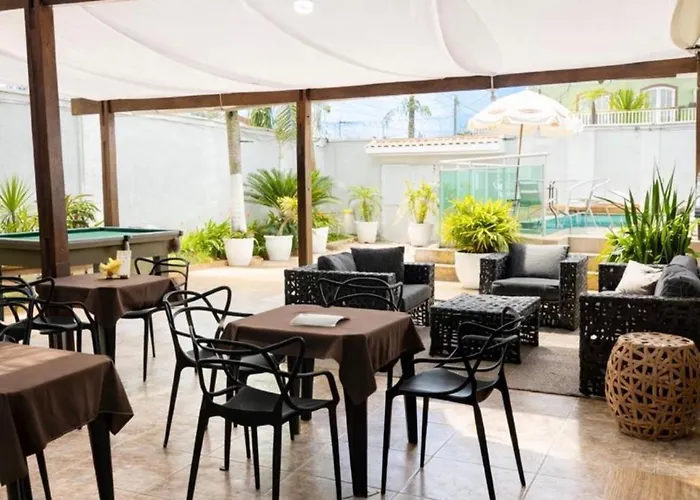 Laar Hotel