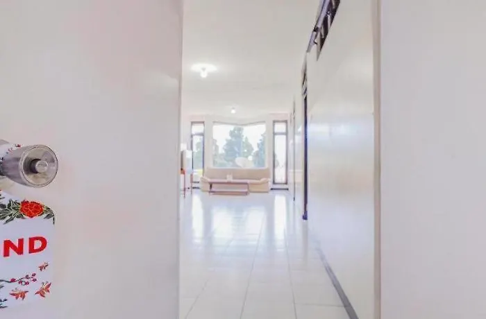 Oyo 90352 Villa Agape 2
