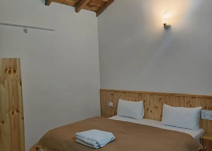 Bhimtal Birding Lodge