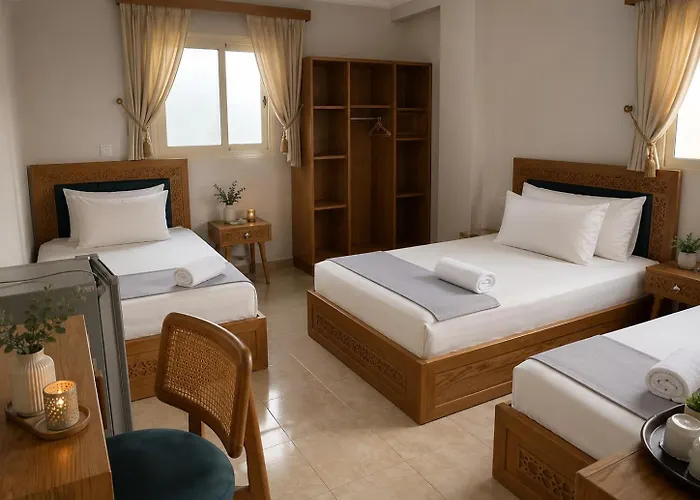 Pyramids Crypt Hotel