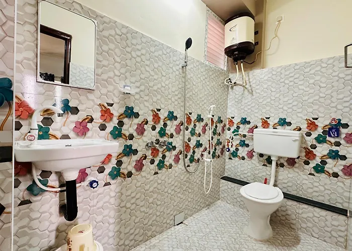 Aravind Guest House