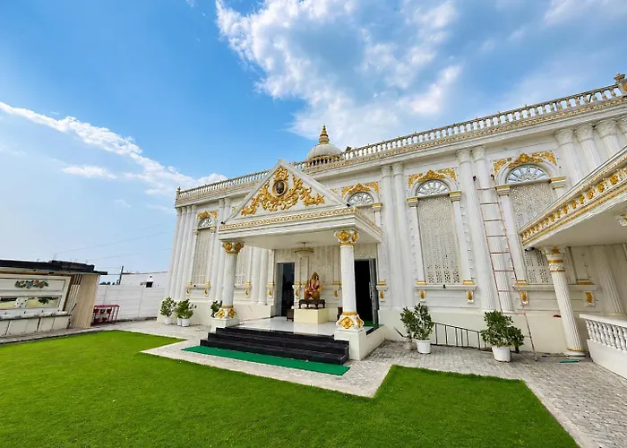 Hotel Sr Vivanta,Brahmapur