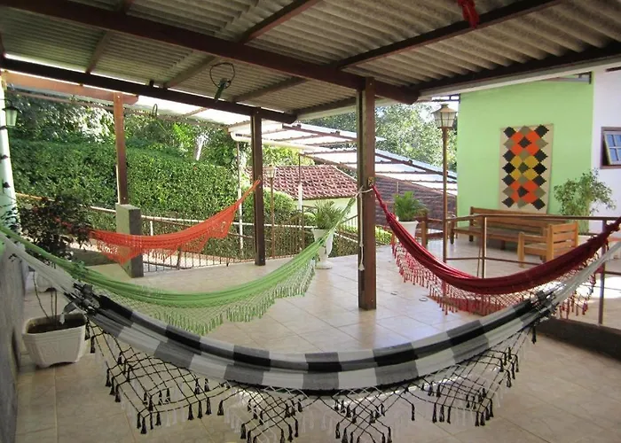 Hotel e Pousada Canto das Rosas