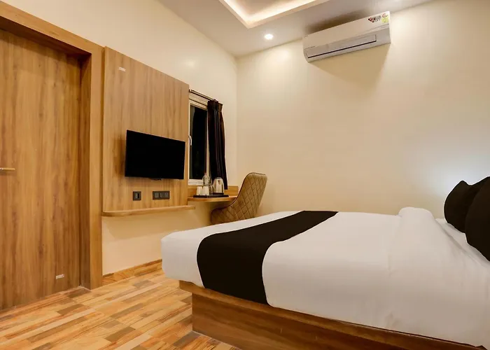 Super Townhouse Oak Aiims Walmi Govindpur
