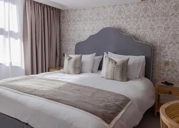 Newton Park Country House Hotel