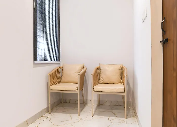 Fabhotel Trivana, Mahalaxmi Nagar