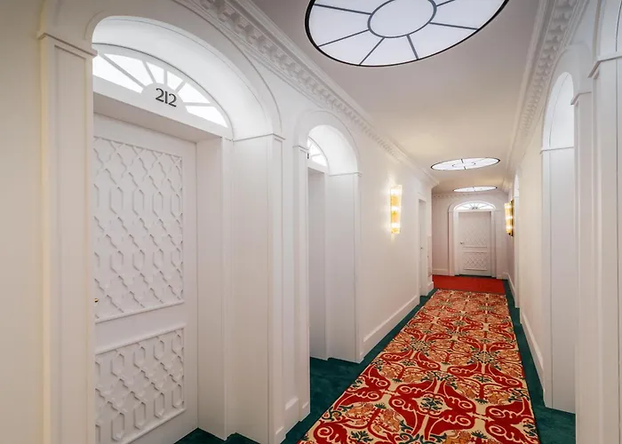 Gran Hotel Claridge Granada - Preferred Hotels & Resorts