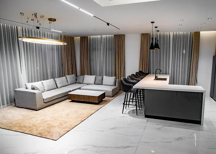 Luxury Living At Tj Tower