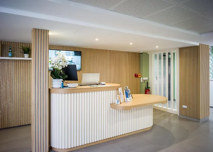 BRIT HOTEL CONFORT Roissy Saint-Witz - Ouverture Mai 2026