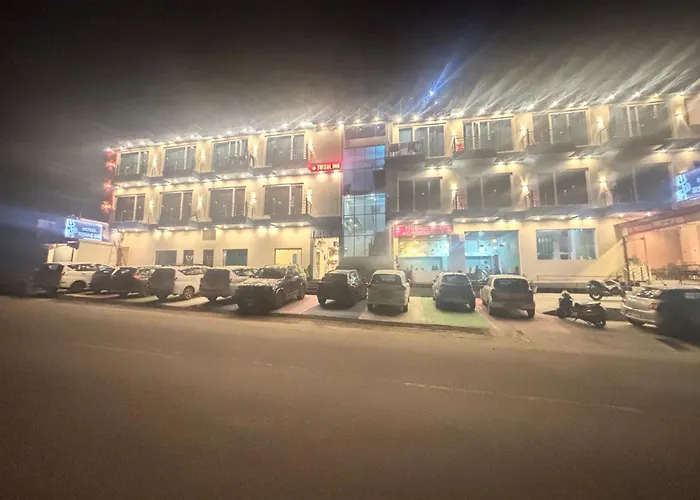 Trishul Inn